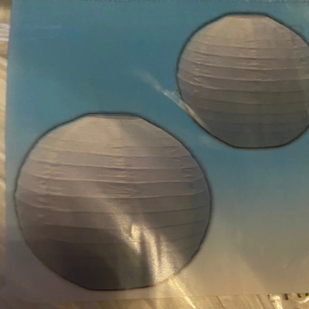 Elegant White Paper Lanterns - Set of 6